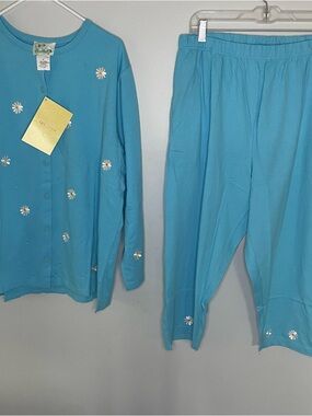 Quacker Factory Turquoise Daisy Embroidered Button Casual Pant Suit Set NWT